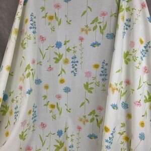 Reclaimed vintage Wamsutta floral cotton blend fabric 92” x 89”